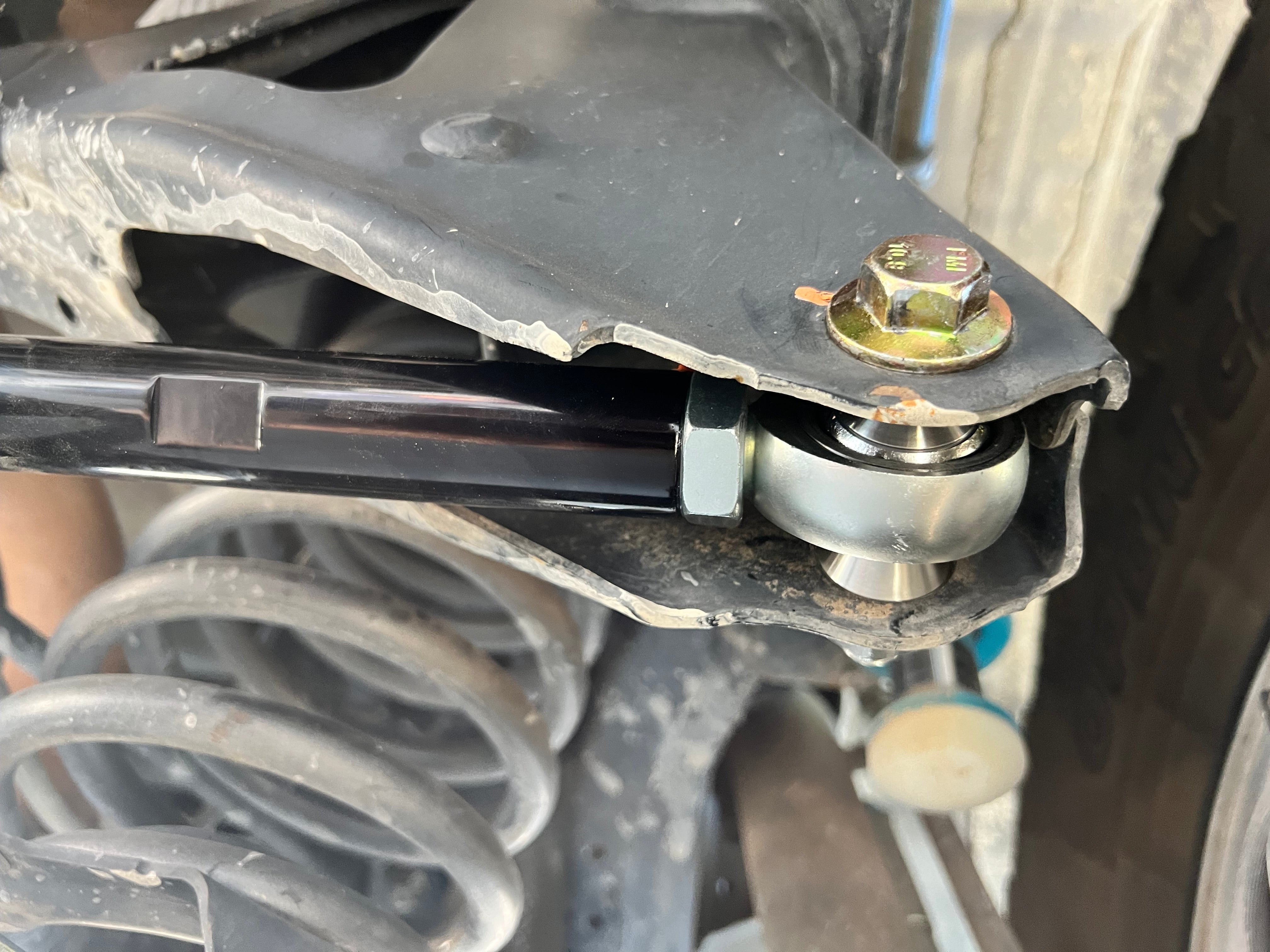 Dr. KDSS Track Bar: Race-Grade Strength for 4Runner/GX